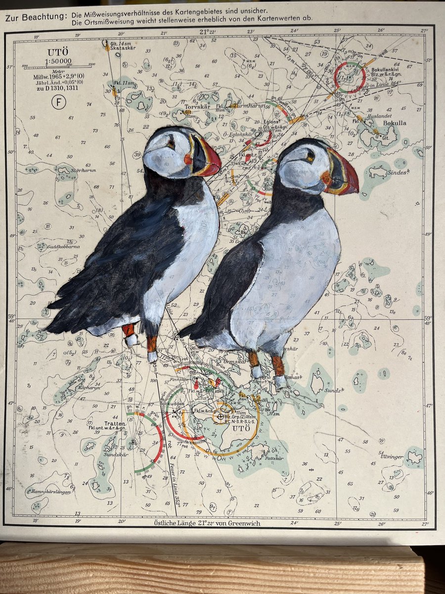 Project: puffins op de uitkijk. 
Afmetingen zeekaart van Utö 23x20. 
Papegaaiduikers op een zeekaart van Utö (Finland).

Tweede update 👩🏻‍🎨