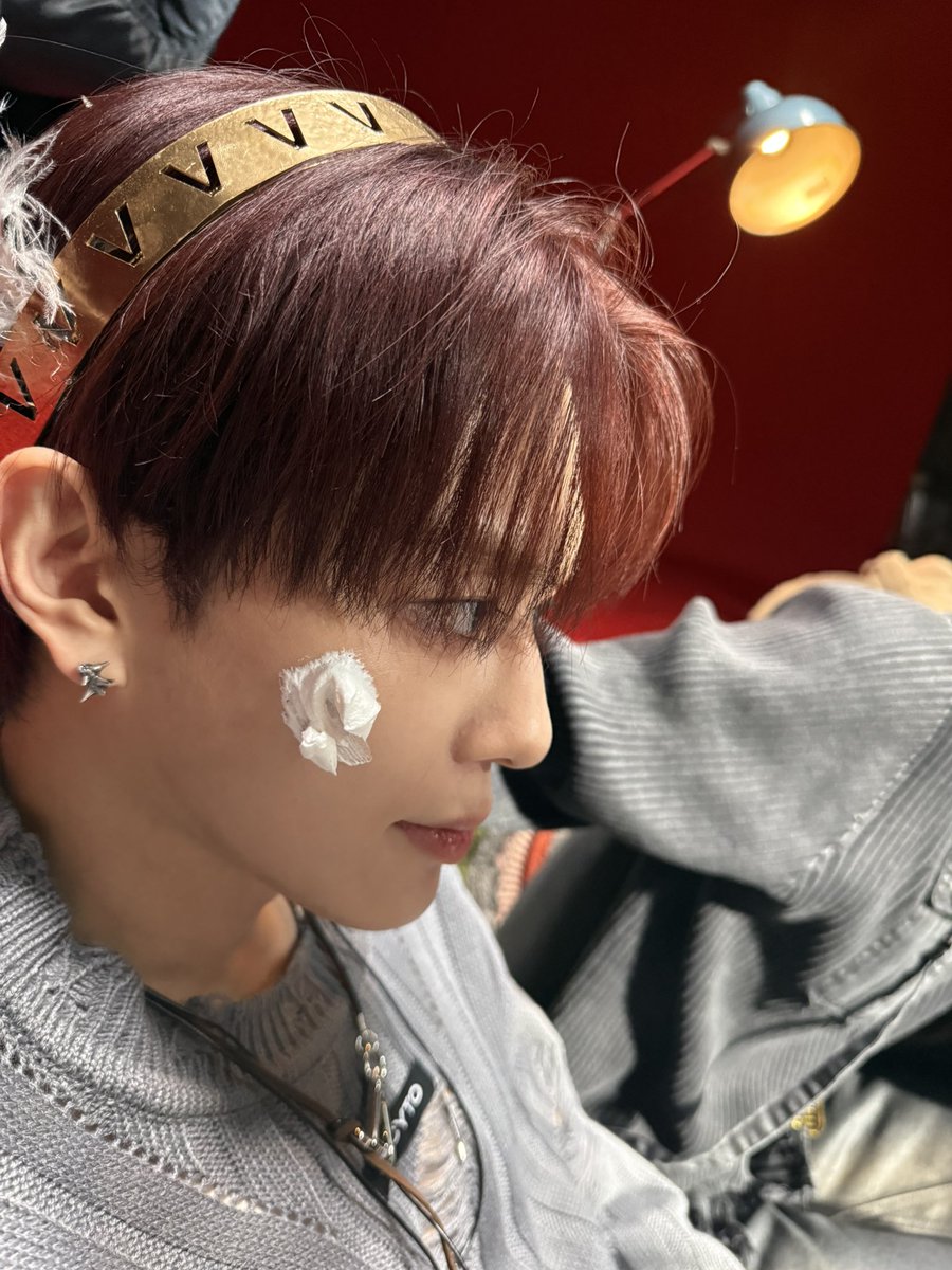 by_verivery's tweet image. [#용승]       

우리 막냉이 생일 축하해💟
웃을 일 많은 한 해가 되기를 바라 :)

#YONGSEUNG #베리베리 #VERIVERY
#HAPPYKANGMINDAY