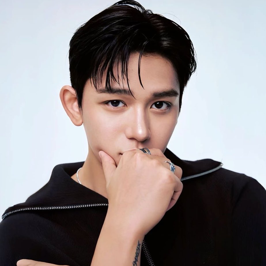 HAPPY LUCAS DAY — 🦁🍀

happiest birthday to our talented &amp; beloved huang xuxi, who’ve turned 27 years old. who have taught us so much, we will always be proud to support a talented person like you.

HAPPY LUCAS DAY
#ActorLUCASis27
#우리태양_루카스_생일축하해
#黄旭熙0125生日快乐