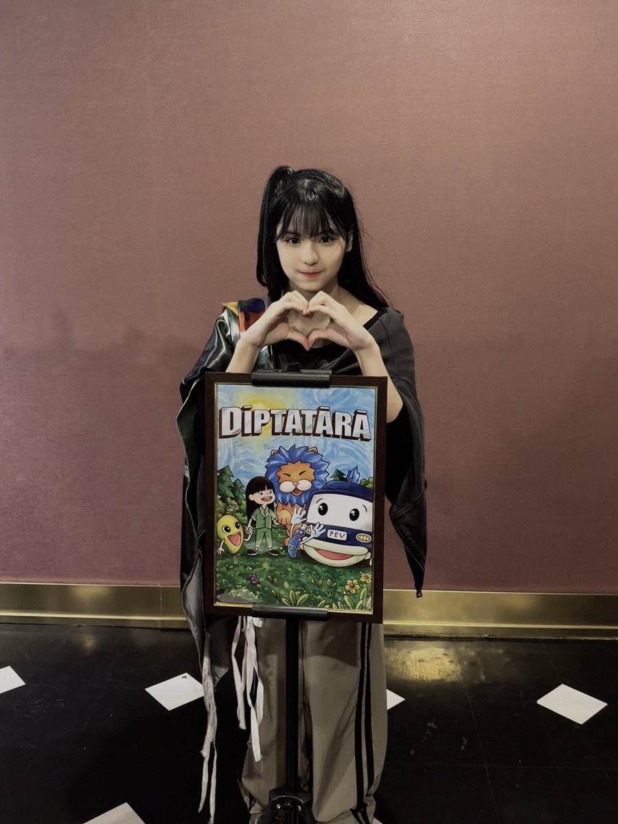 JTrisha_JKT48's tweet image. terima kasih! 🎀🌸🌟💖 #trishaturday