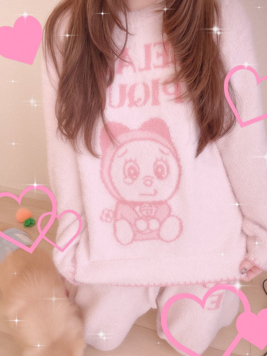 siroi_ren's tweet photo. おれんじさんからほしいも、ジェラピケのどらみちゃんパジャマもらった(* ॑꒳ ॑🫶🏻)💓
最近寒かったからぬくぬくだし
めっちゃかわいい⸜(* ॑˘ ॑* )⸝
ありがとう👼🏻♡
#自撮り界隈
#ジェラートピケ
#ジェラピケ https://t.co/xHCiQqzBtA