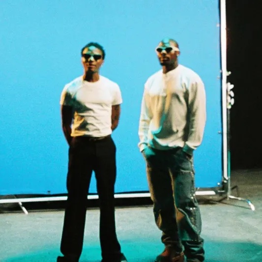 chartdata's tweet image. Wizkid and Asake's "Turbulence" debuts at #52 on the global Spotify chart with 1.97 million streams.