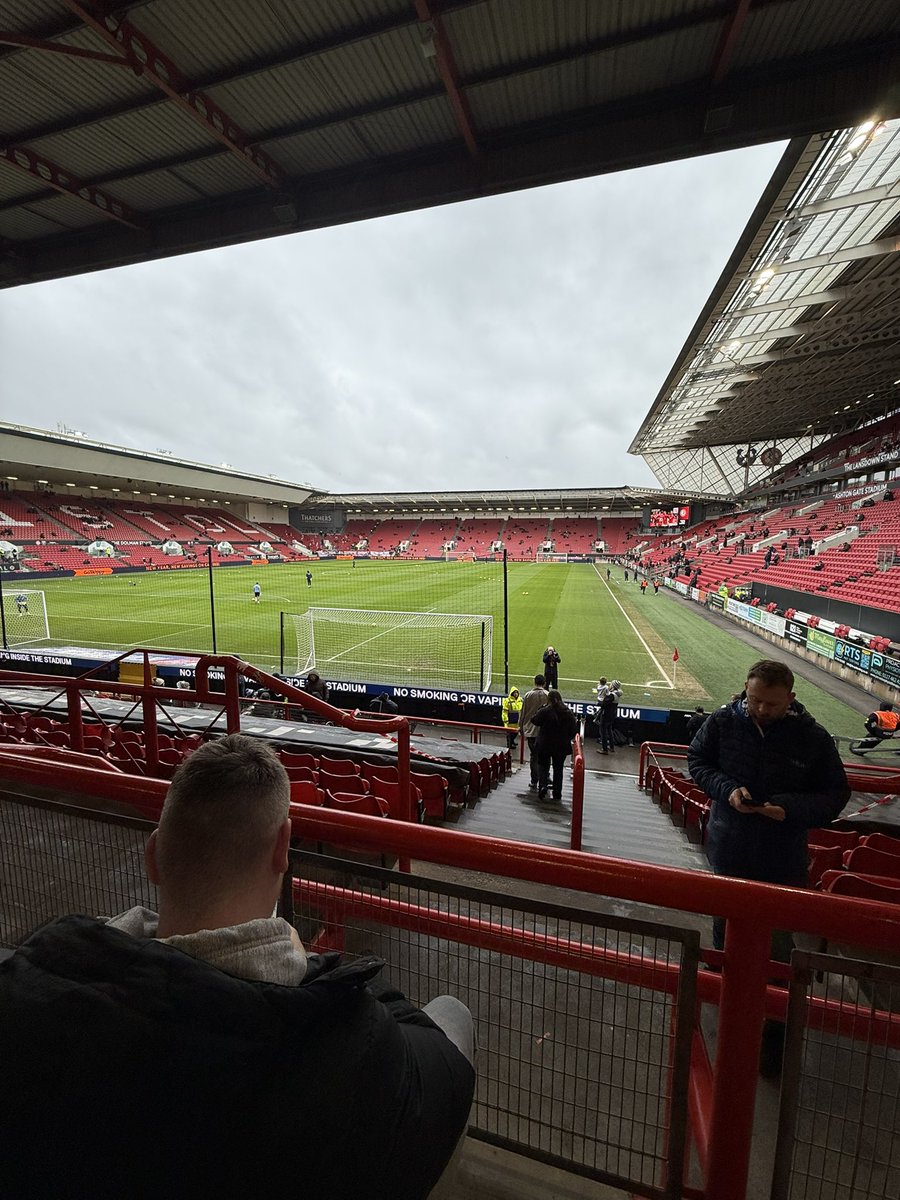 Come on you young owls! #swfc