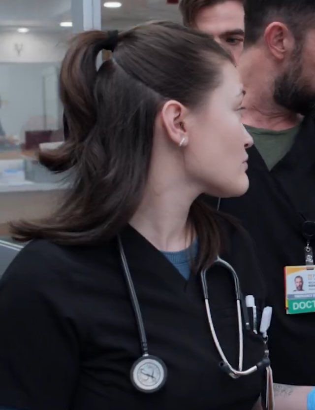 maizenintwt's tweet image. do you think she likes it being pulled whaaaat who said that