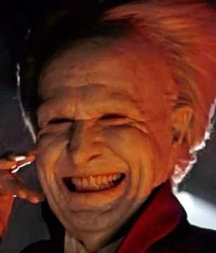 Úrsula de día... Y de noche...