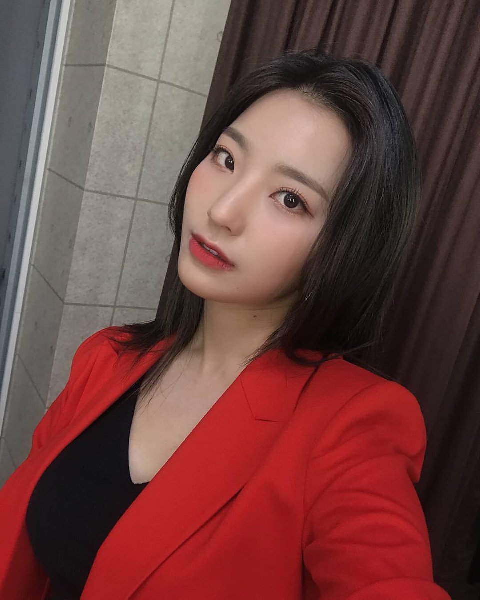 romface0107's tweet image. #이새롬 #leesaerom #이새롬얼굴