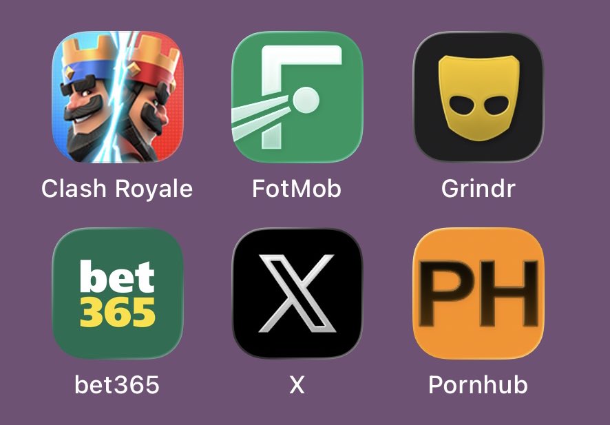 tomasdowncero's tweet image. POV: Desbloqueas el móvil de cualquier hombre hetero