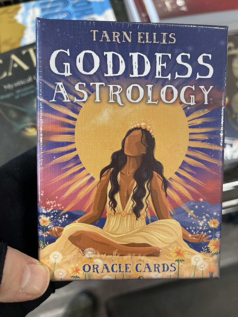 The Crystal Fox tweet media