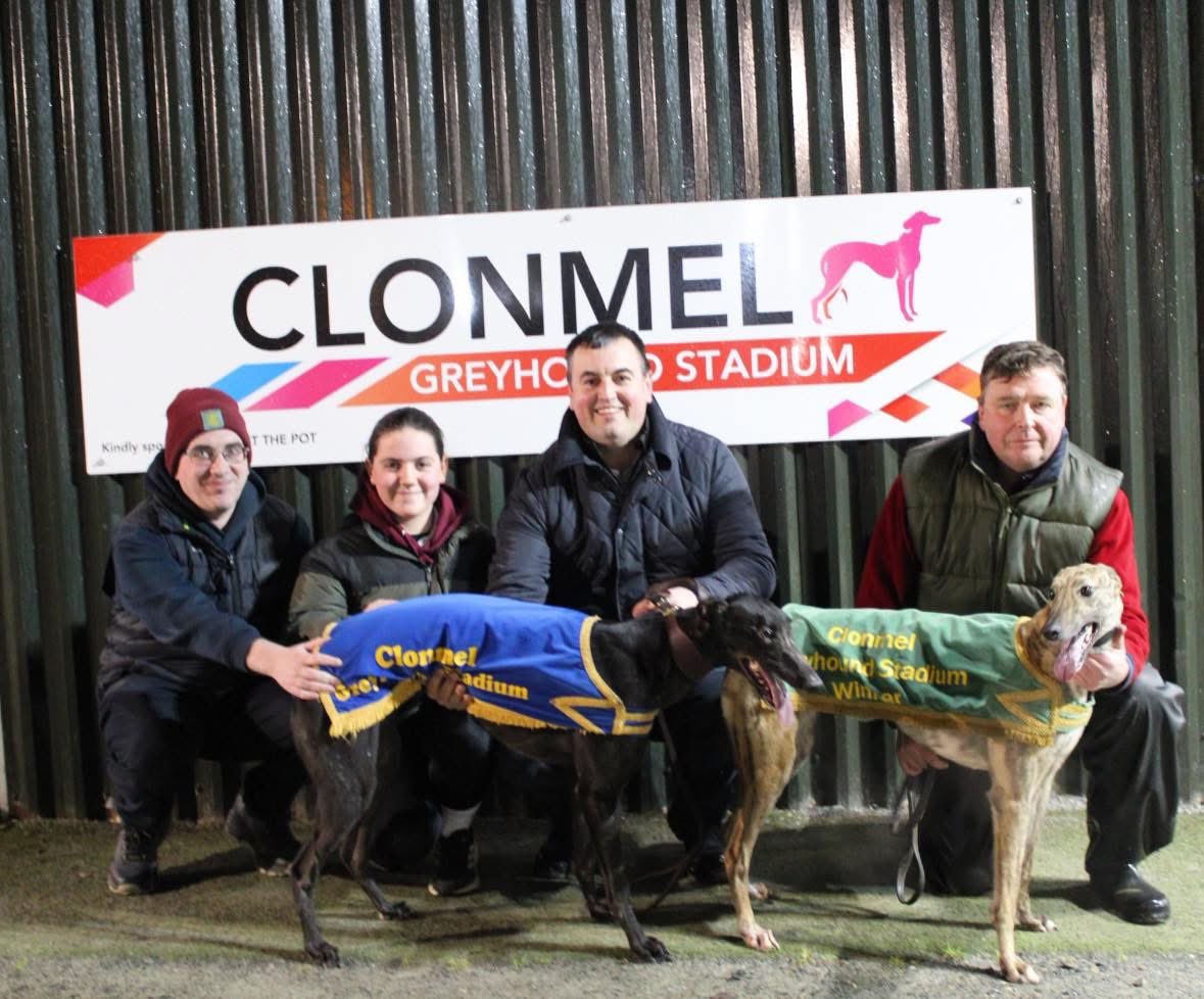 andr3wlawlor's tweet photo. Arrow Twirl is flying at the moment. 
Back to back wins in the guys and dolls stake in Clonmel and a final to look forward to next Sunday. 
Her comrade Arrow Lambo who is unraced also going well , qualifying in a very impressive 16.31 in Clonmel. https://t.co/QPC6x43K7o