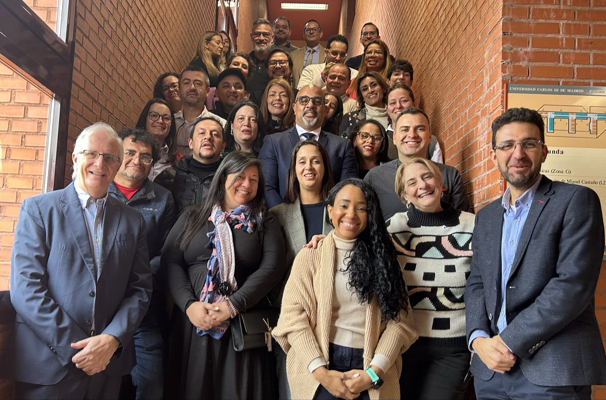 Universidad APEC tweet media