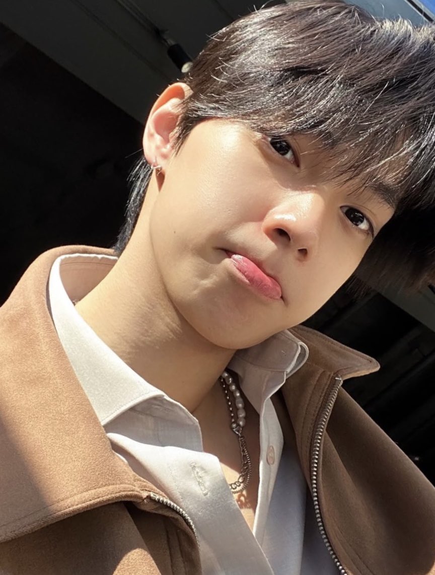 눙 tweet media