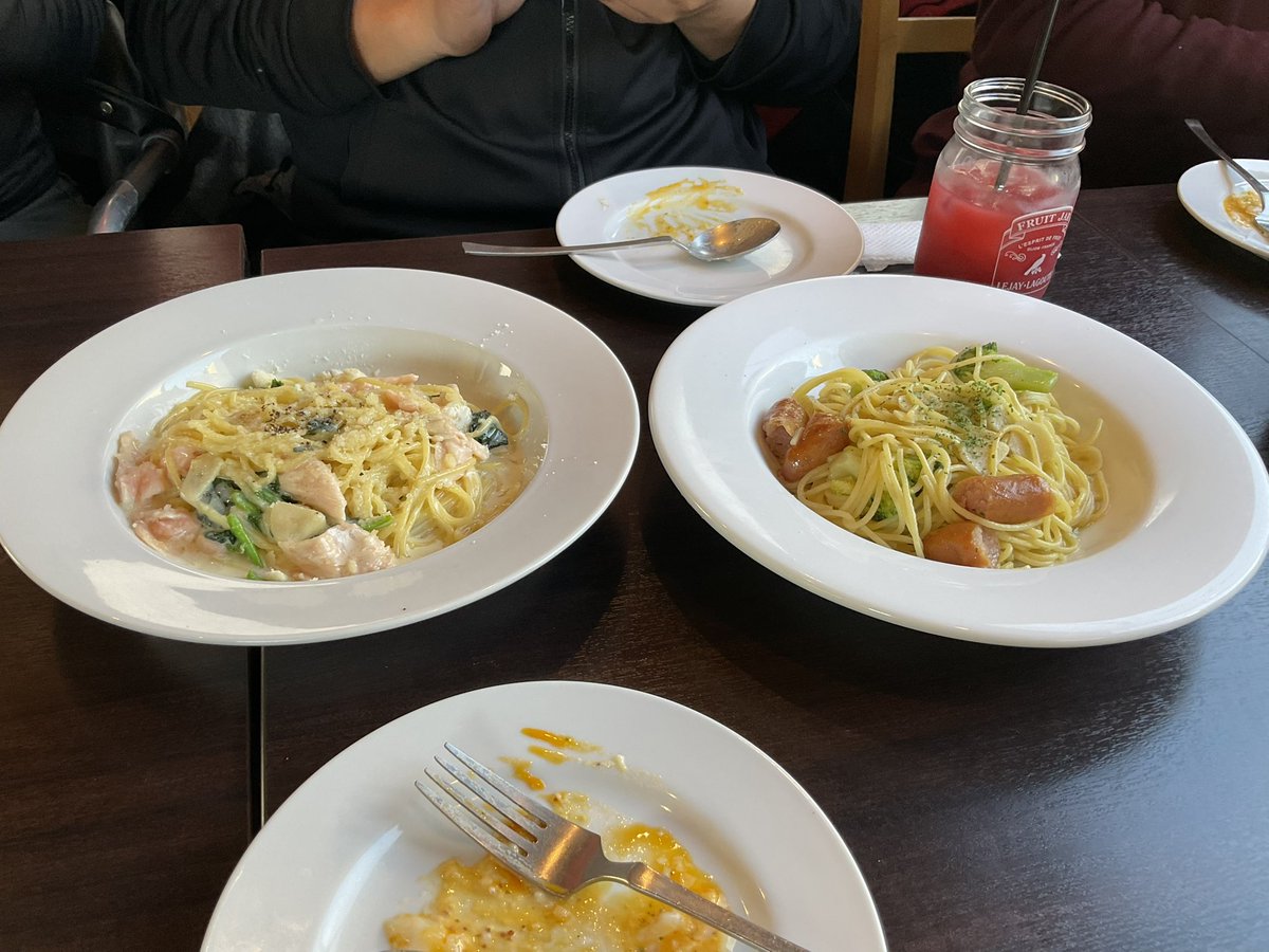 Sada48208162's tweet photo. 横須賀に移動して、Polaのいない #Coneri さんでサングリアとかペペロンチーノとか、マルゲリータとかビスマルクとかいただいてました!どれも美味しいけど・・・
Pola、戻ってこいよお〜! https://t.co/A0ATqieAGr