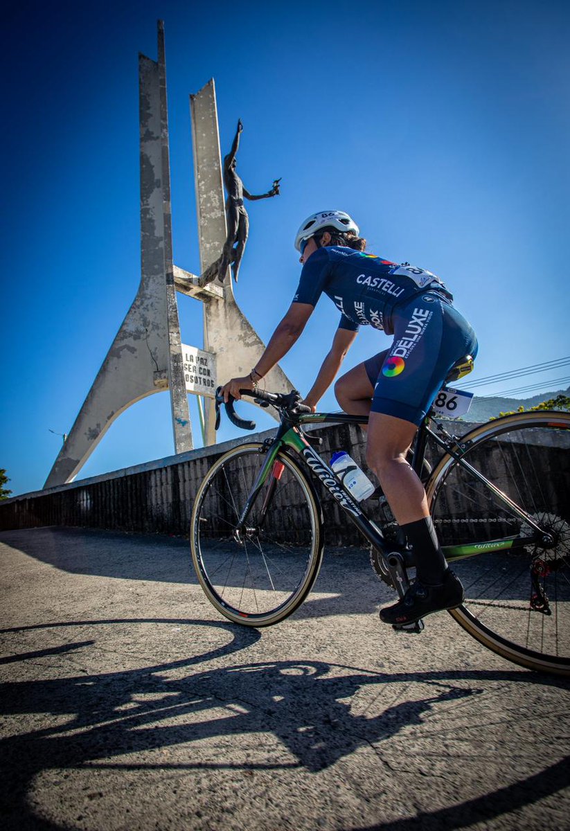 SecPrensaSV's tweet image. #TourElSalvador2026 | Hoy, vuelve la acción en el @tour_elsalvador, luego de dos días de reposo para las ciclistas, con la realización del Grand Prix San Salvador, que partirá a las 9:00 a. m. desde el monumento Cristo de la Paz.

El Gobierno del Presidente @nayibbukele continúa…