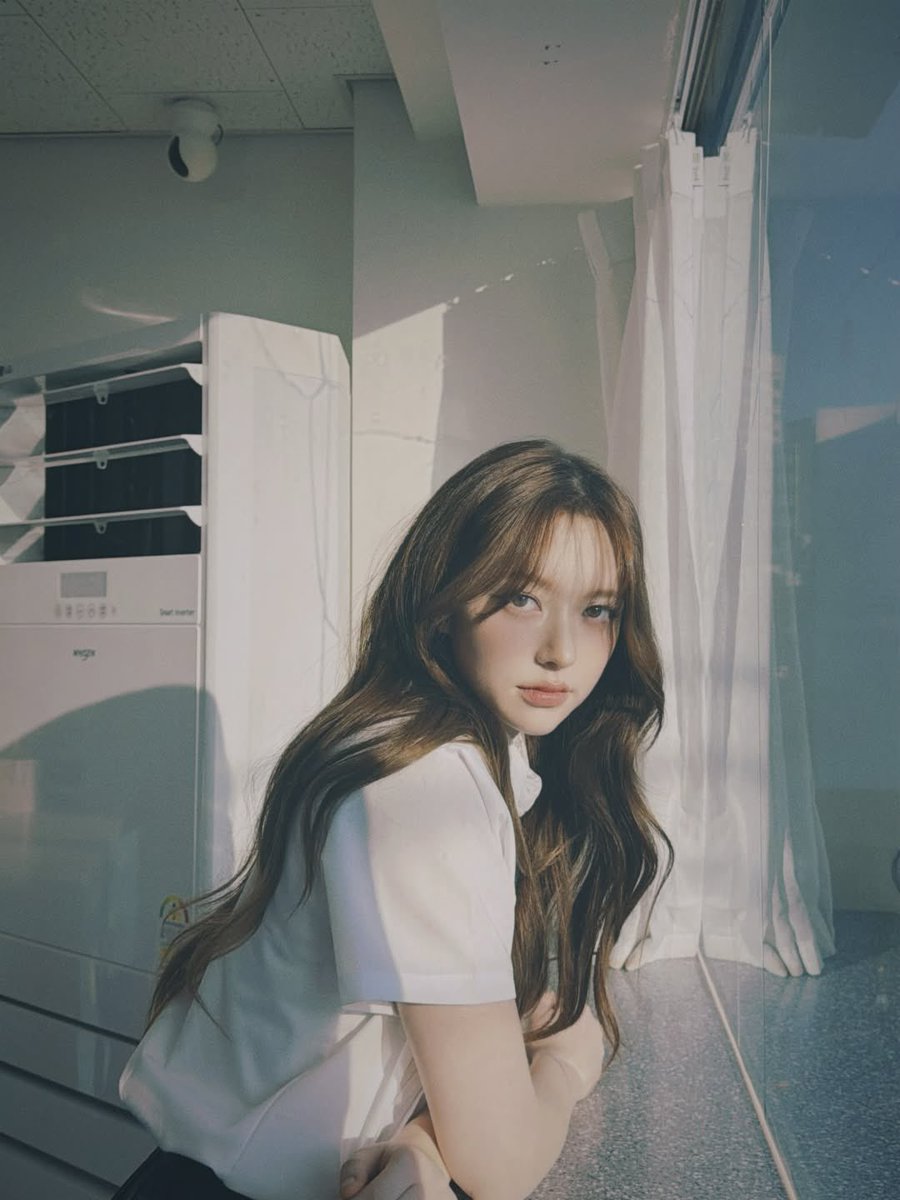 Chanelle Moon on 🫧

“You know, there are somedays and even long periods of time where we don't know what it is but you just feel or like youre pushing yourself for no reason. Where you feel down. 

Or where just everything feels like its going the wrong way. But remember that