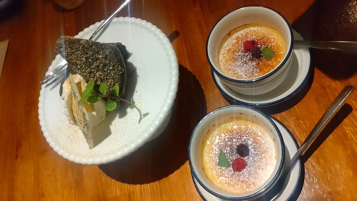 姉ちゃんさんと林檎さんと一緒にめちゃくちゃに美味しいものいっぱい食べました🥰沖縄最高🍍
お喋り楽しすぎたし、今日はもう着いた瞬間から姉ちゃんさんにお世話になりすぎて本当に神様です。(明日もお世話になります！)