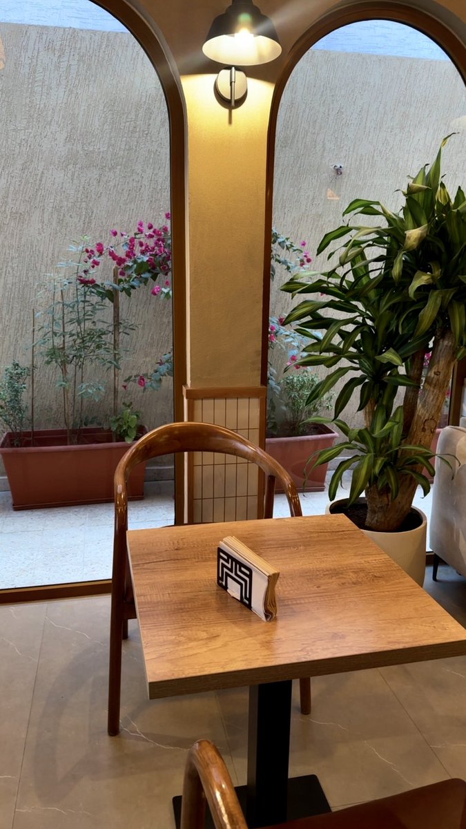 _ea04's tweet image. قهوة السبت✨