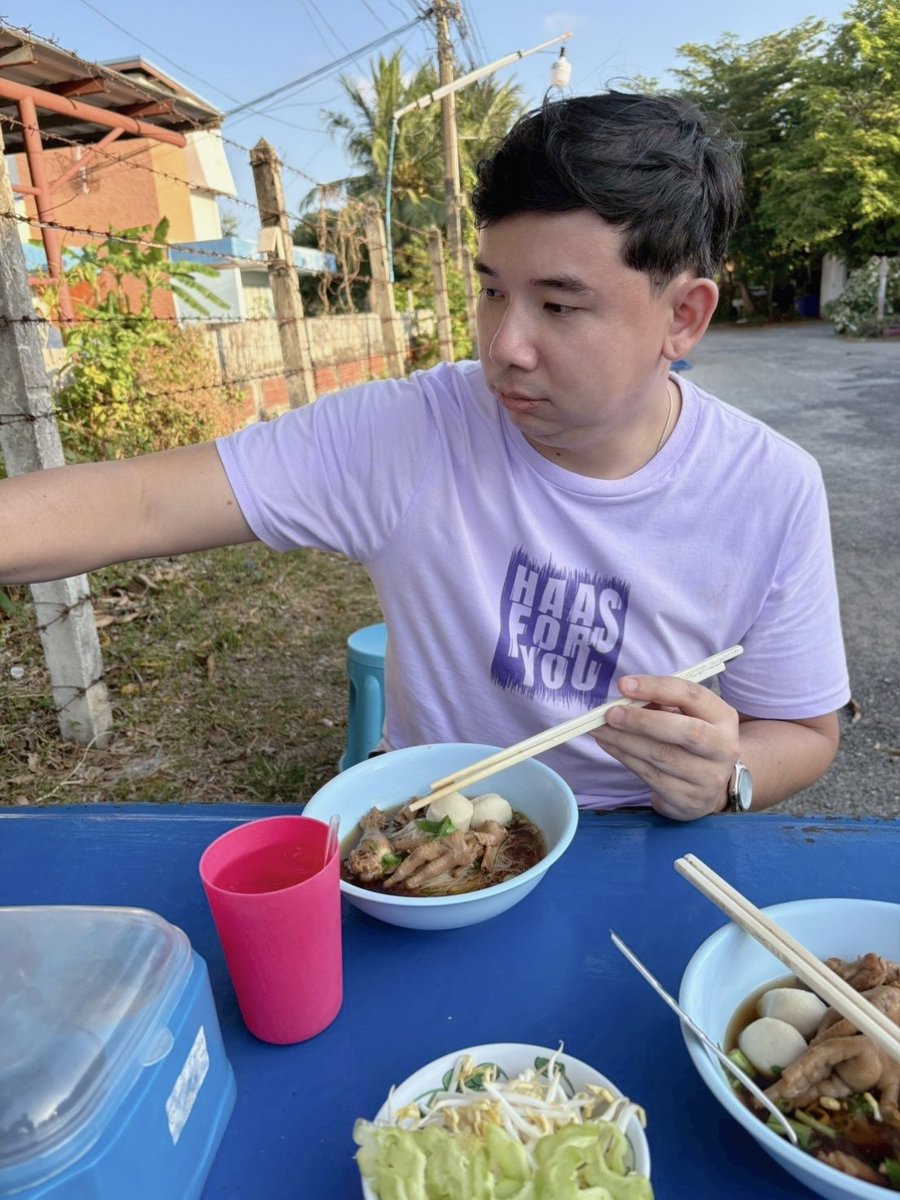 พักนี้กินมากไปหน่อย 

รู้สึกถุงยางเริ่มคับละ