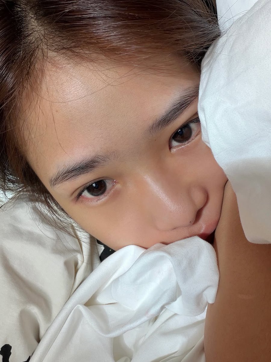 NamtanFilmFC's tweet image. [2026.01.24] #FLMSTAGRAM
post ig update ;  fr.racha

คิดถึงน้องฟิล์มนะคับ 🫳🏻❤️‍🩹

#filmracha 
#NamtanFilm #น้ำตาลฟิล์ม