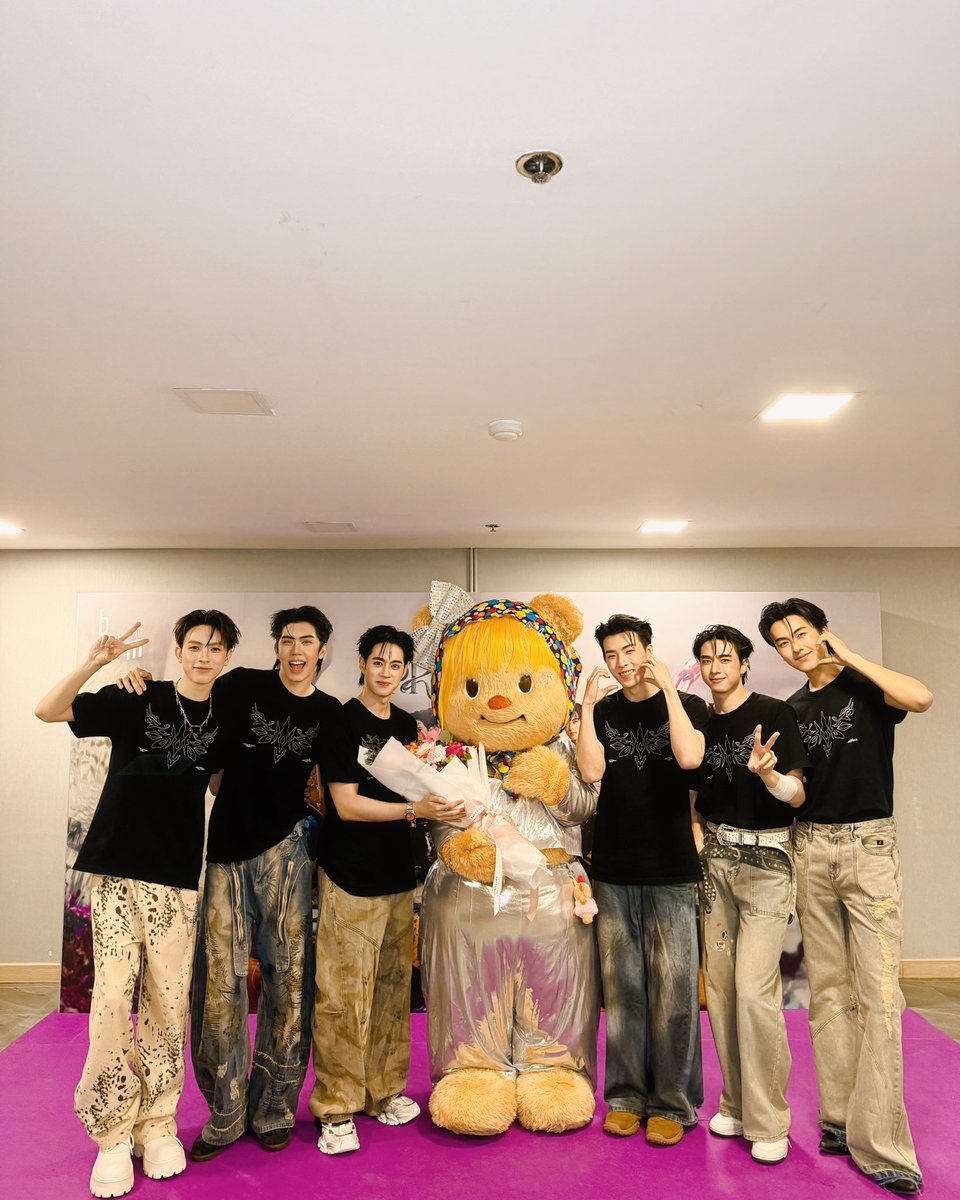 Butterbear.th tweet media