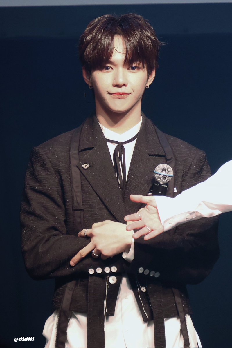 didiii_🧡 tweet media