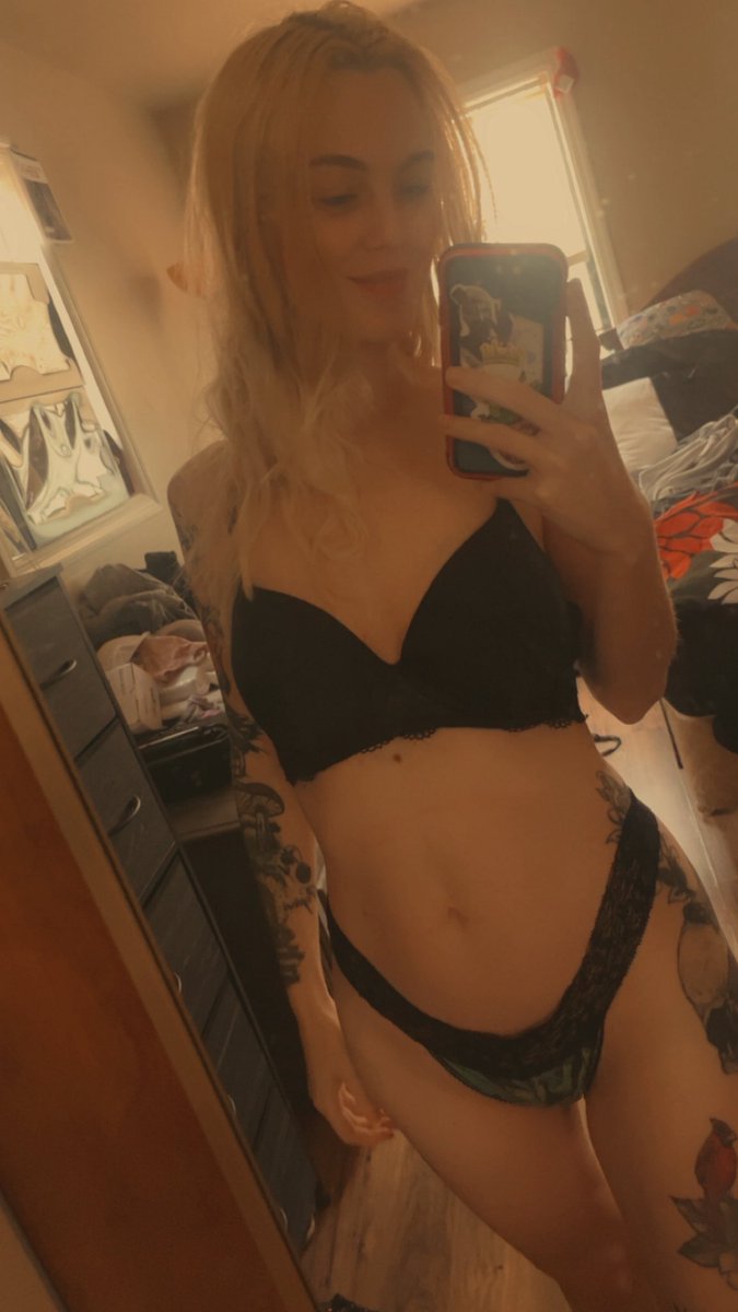 Stuck inside because of the weather… feeling a little dangerous 😈
Not everything makes it to the timeline 👀