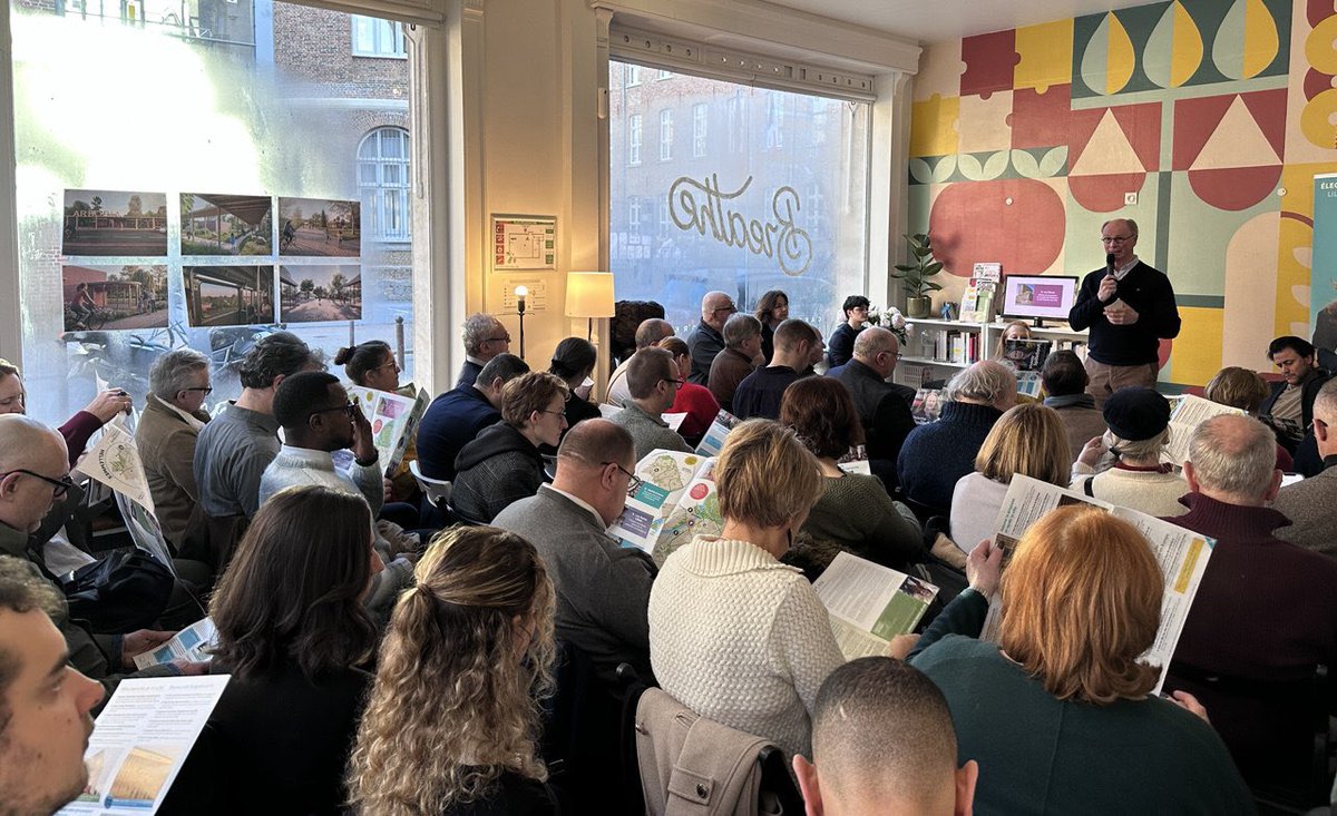 VSpillebout's tweet photo. #VIOLETTE2026 #PROGRAMME 
Ce matin, j’ai eu le plaisir de présenter mon programme pour les élections municipales à mon équipe.
Un moment fort, collectif, et très attendu 🤝
👉 Faire Respirer Lille, c’est un collectif de centaines de personnes engagées depuis plus de 6 ans pour Lille, Hellemmes et Lomme : élus, conseillers, de quartier, étudiants, experts, tous animés par la même conviction : notre ville peut mieux faire, et surtout faire mieux ensemble 
Je suis très fière du travail accompli. 💛
Fière de ce programme construit avec sérieux, exigence et écoute.
Fière des responsables de groupes de travail, qui ont transformé des idées en mesures concrètes, utiles et réalistes. 💡
🗓️Rendez-vous lundi pour la présentation publique.
Un programme ambitieux, profondément lillois, et tourné vers l’avenir. 🚀
#Lillemaville #FaireRespirerLille