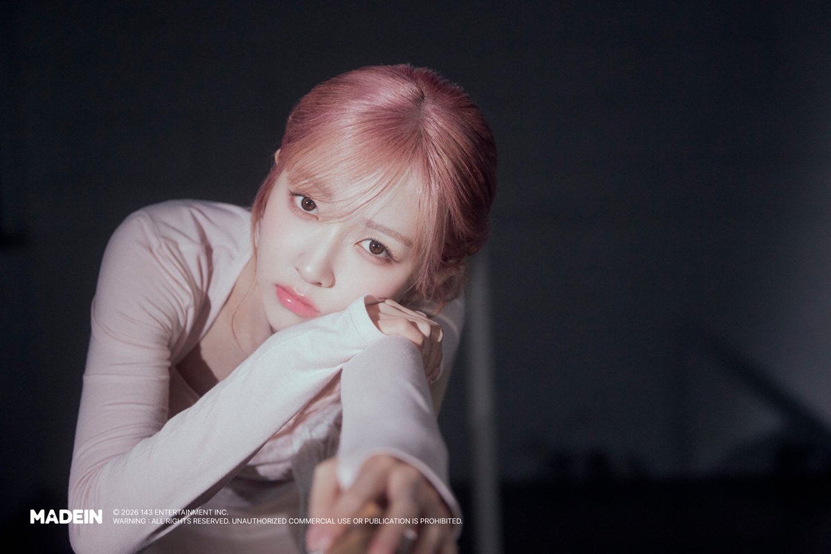 𝐂𝐎𝐍𝐂𝐄𝐏𝐓 𝐏𝐇𝐎𝐓𝐎 #𝟐 𝐁𝐫𝐨𝐤𝐞𝐧 𝐯𝐞𝐫. 'Girl Meets Boy