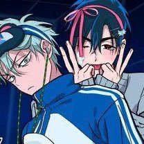 no_w_here70's tweet image. Decora is still insane to me, esp when it has been shown 2 connect 2 te storyline - like who tf else would b leaving kiss marks down Ivan’s neck? They’re both decked out in each other’s merch n Till is mate guarding - ntm the bandages r coverng the placed cracks on the Karma art