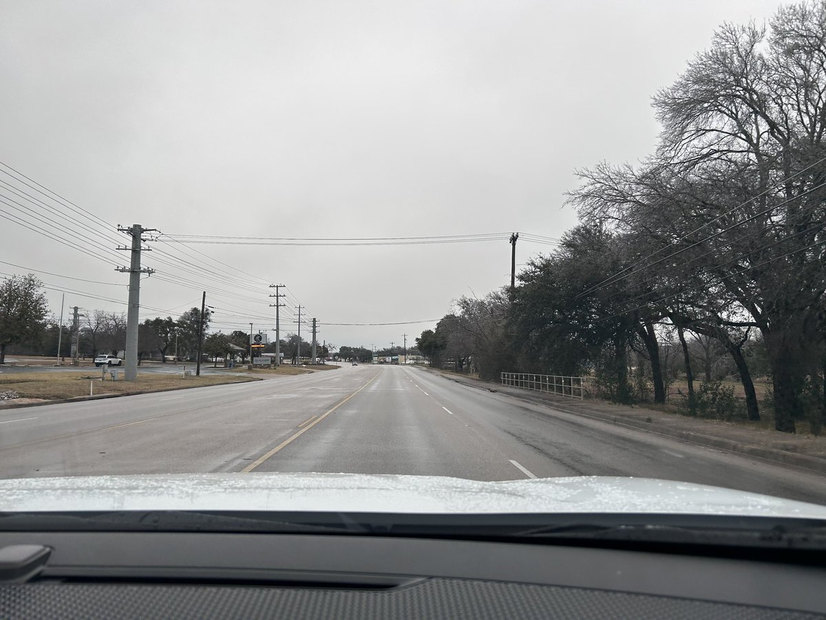 Roads in the Burnet area showing no signs of ice as of 8:50 a.m. It is mainly on the trees, fences and some grassy areas.