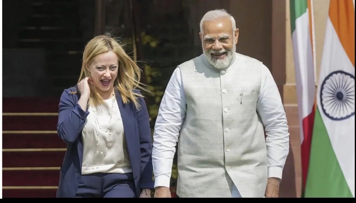 AFitTrader's tweet image. Hey @grok 
Remove the one who’s chemistry is stronger