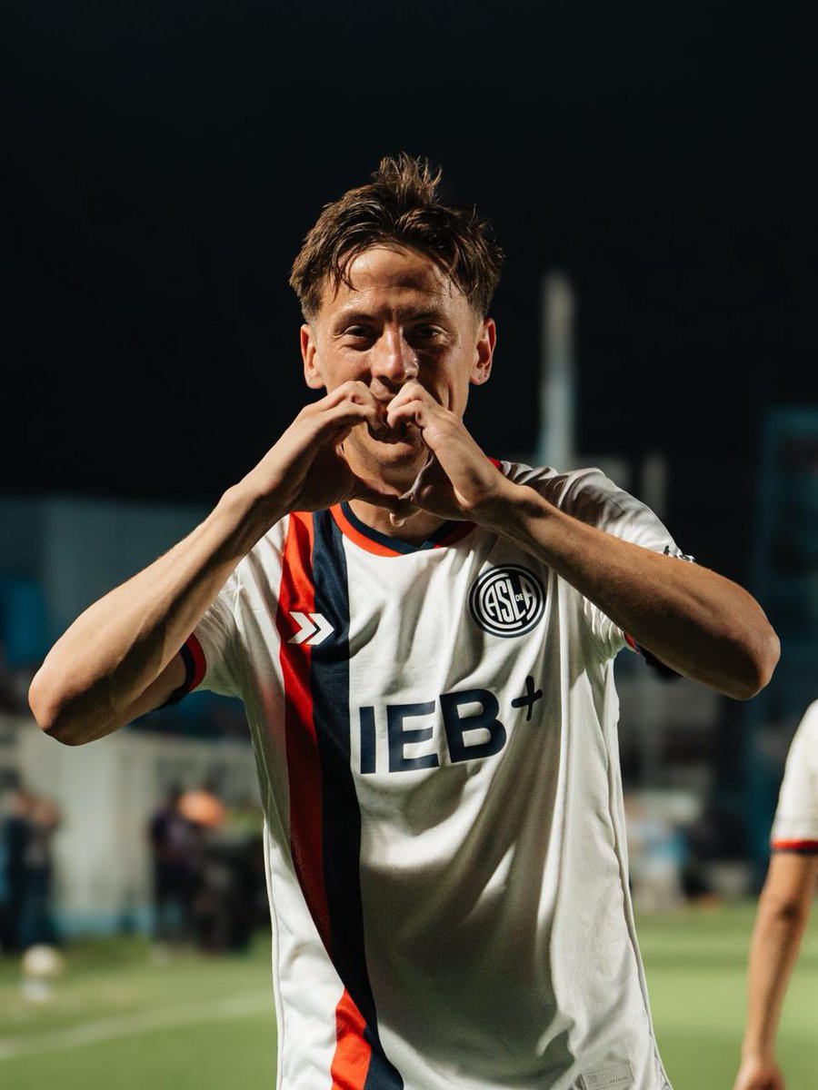 Gian_Pantano's tweet image. #SanLorenzo || Nicolás Tripichio en zona mixta

🗣️ "Es muy difícil todo lo q se habla (Romaña y Tonga a River y Boca), pero hay q tener el foco en donde se está. El futuro no lo sabemos, tenemos que estar en el presente"

🗣️ "Traté de arreglar rápido mi situación, quería seguir"