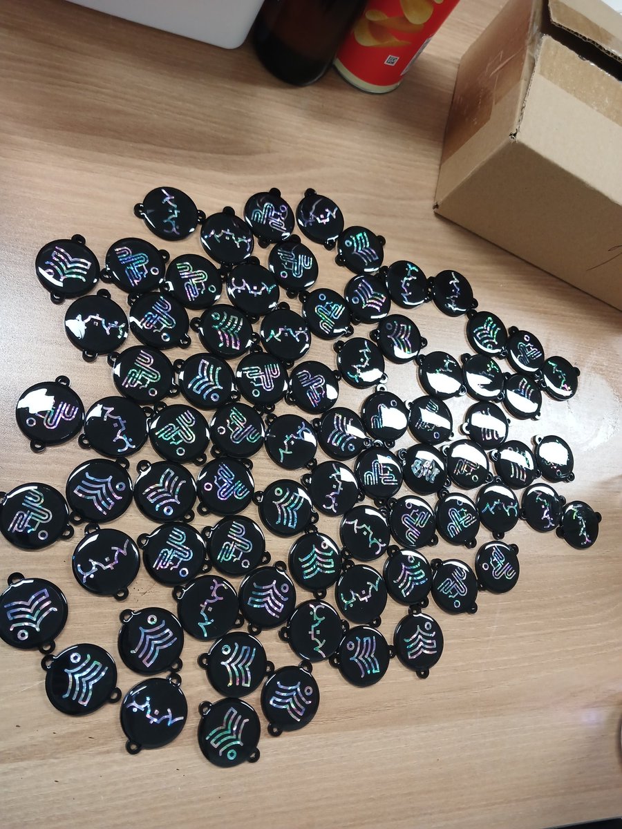 우울해서 계속 아무일이나 하기
아무 생각없이 계속계속 작업