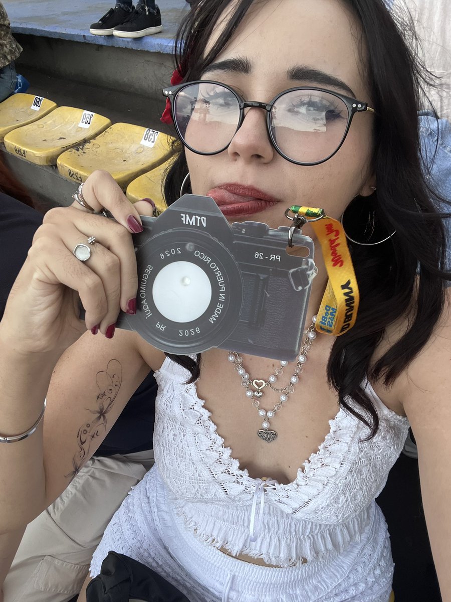 sofongos's tweet image. así sin invitados ni nadota fácilmente el mejor concierto al q iré en mi vida