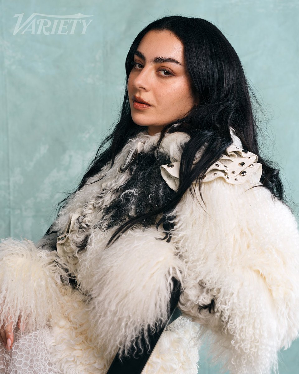 charli xcx archive (@xcxarchives) on Twitter photo 