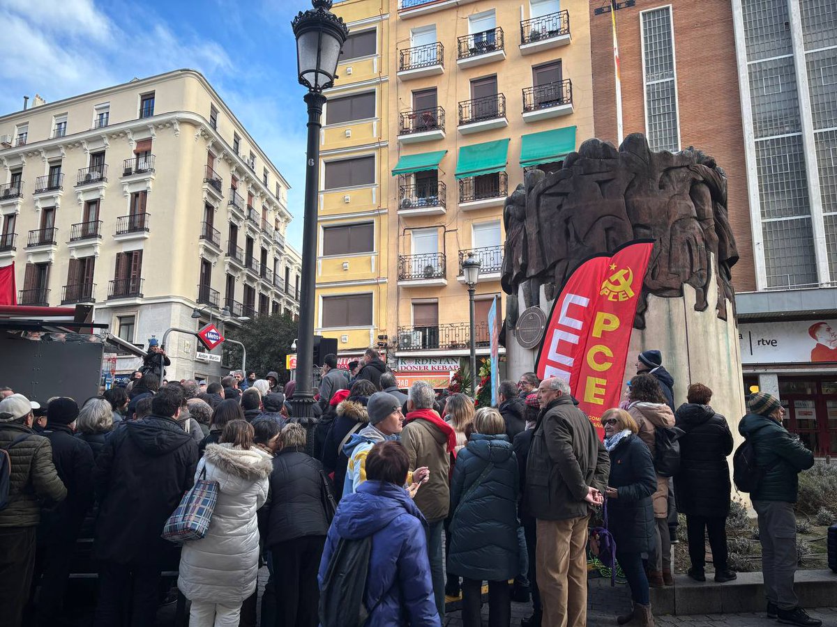 🫂🌹 Hace 49 años, intentaron silenciar la lucha por los derechos y la democracia.  

No lo consiguieron.   

✊Seguimos recordando a los #AbogadosDeAtocha y defendiendo aquello por lo que dieron la vida.

<a href="/zupo21/">Mariano Martín ✊</a> <a href="/CCOOMadrid/">CCOO de Madrid</a>