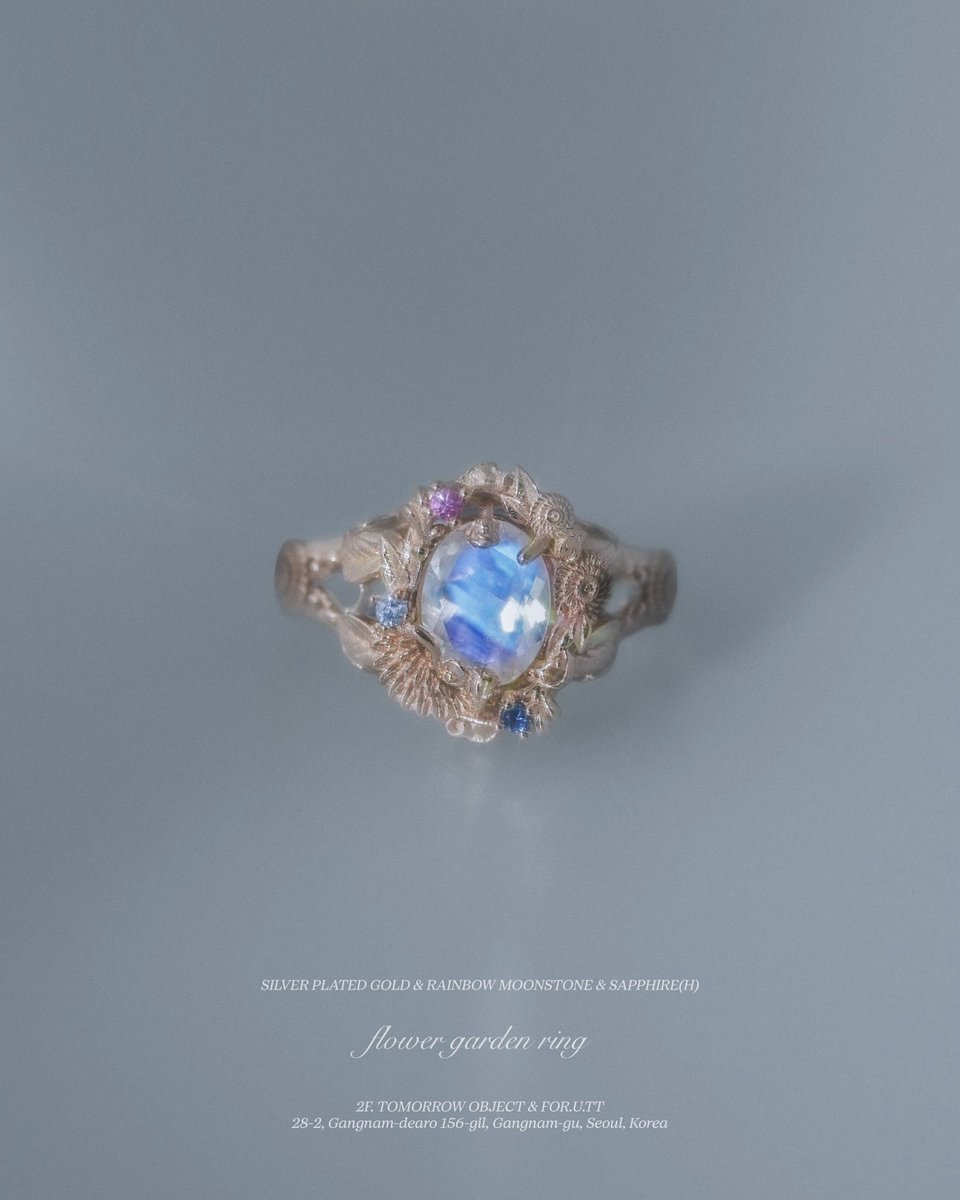 𝑓𝑙𝑜𝑤𝑒𝑟 𝑔𝑎𝑟𝑑𝑒𝑛 𝑟𝑖𝑛𝑔
𝑠𝑖𝑙𝑣𝑒𝑟 𝑝𝑙𝑎𝑡𝑒𝑑 𝑔𝑜𝑙𝑑 • 𝑟𝑎𝑖𝑛𝑏𝑜𝑤 𝑚𝑜𝑜𝑛𝑠𝑡𝑜𝑛𝑒 • 𝑠𝑎𝑝𝑝ℎ𝑖𝑟𝑒(ℎ)

이전의 사파이어 제작 폼이었던 디자인을 렌더링 배열에 맞게 제작 의뢰해 주셨어요! 마침 전면 광학이 예쁜 친구가 있어서, 예쁘게 작업을 진행했답니다🫶🏻