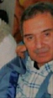 Ali Ünal; kıymetli Babam,
10 yıldır hürriyetinden mahkum edilmiş vaziyette, hapiste.
70 yaşını aştı. 
Daha ne kadar orada kalacak?
Hiçbir şekilde kaçma şüphesi olmayan, suçlandığı "darbe teşebbüsü"nden beraat eden Babam çok geç olmadan #AliUnalEvineDonsun