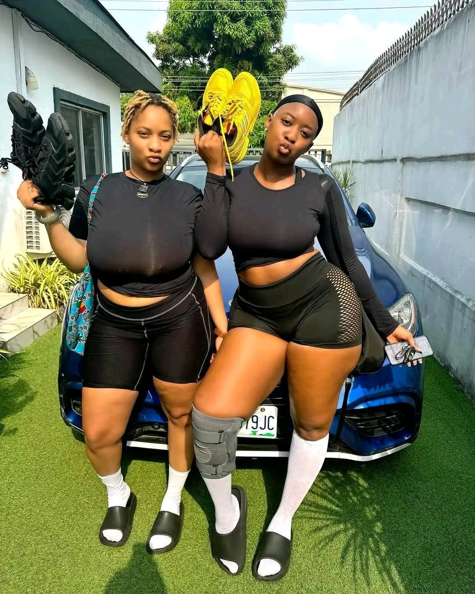 djdimplenippIe's tweet image. Facts about us