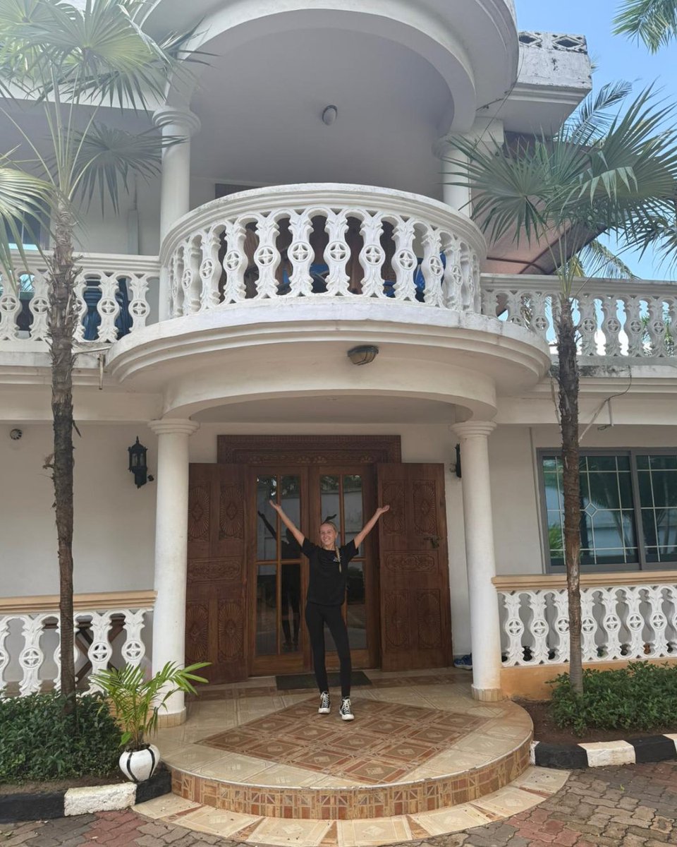 Work the World tweet media