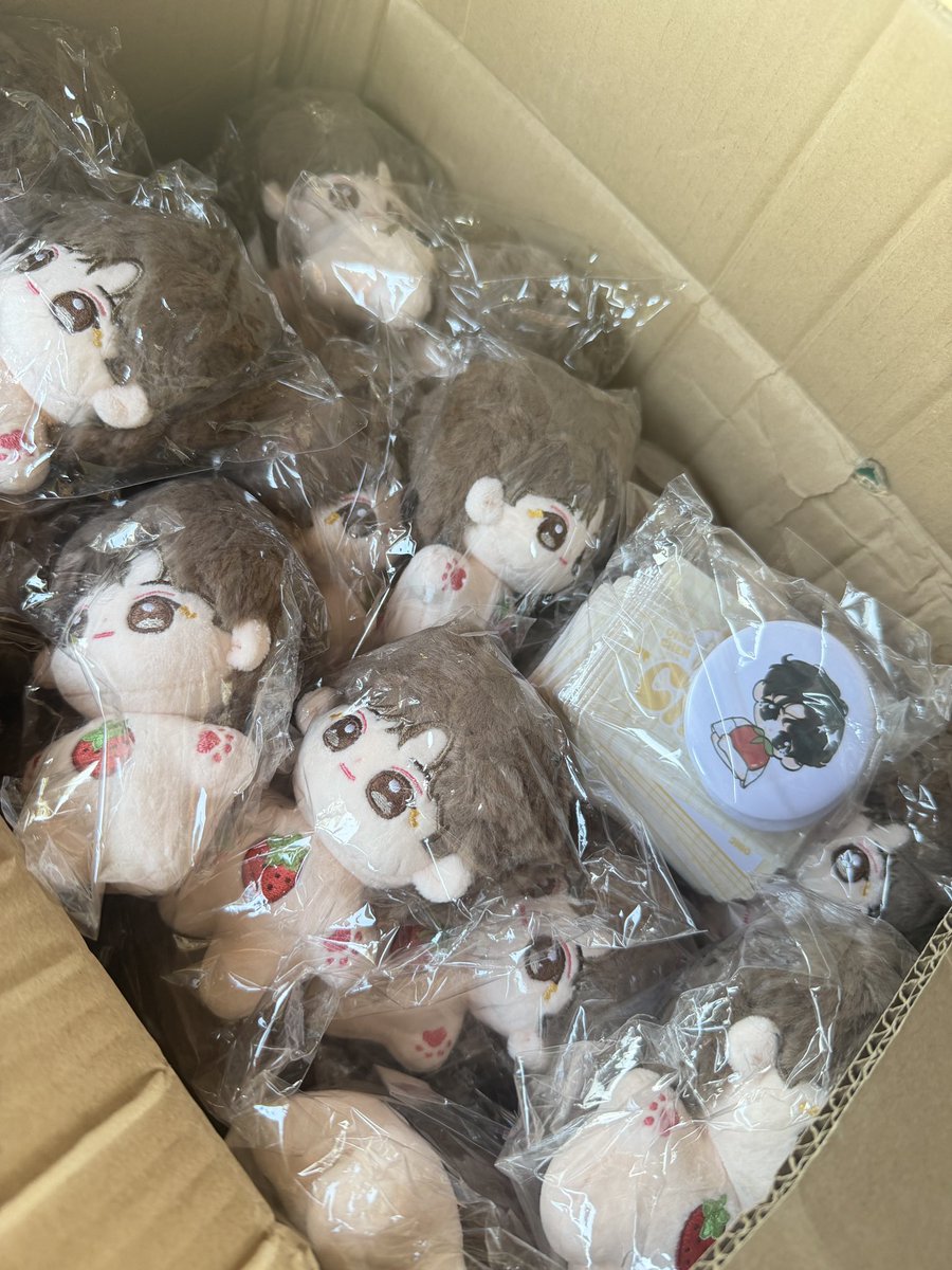 miaomiao85shop's tweet photo. ตุ๊กตาน้องนาย มาสมีเข็มกลัดให้2 เดี๋ยวสุ่มส่งไปให้นะคะ
#mm85update https://t.co/ztsN05Mi6p