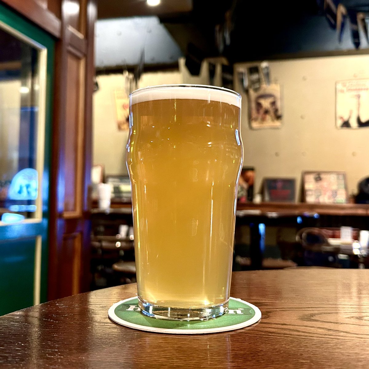 SunagimoAndBeer's tweet photo. Hoegaarden

#IrishPubClann
#JIYUGAOKA
#TOKYO
#BEER https://t.co/3fNJXu4bUX