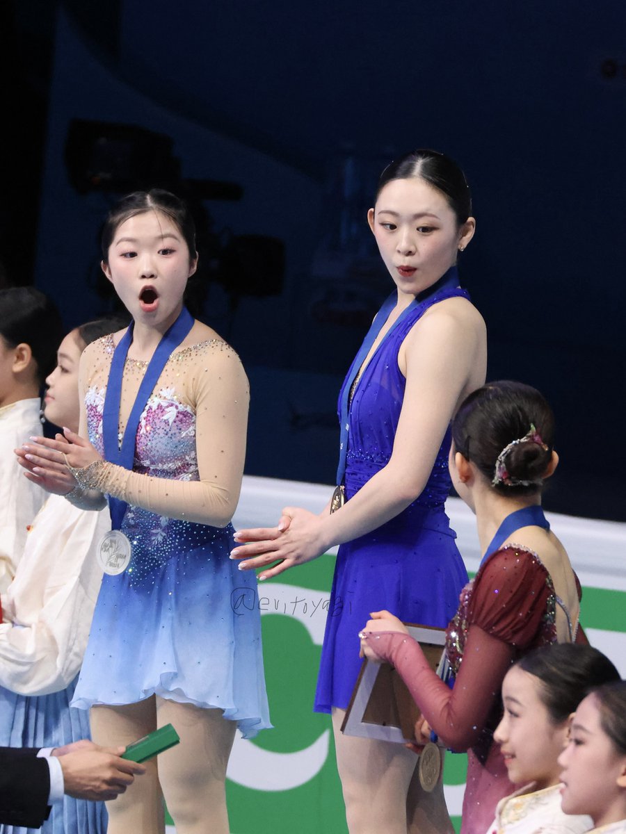 🎶（みてみて！イラストだよ！）
　　‼️😲 😲‼️

📸4CC北京　中井亜美さん
青木祐奈さん　千葉百音さん