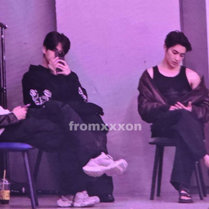 no context songdoz tweet media