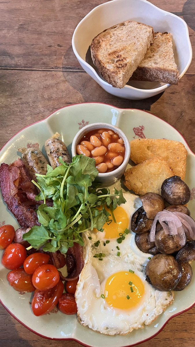 gouasha's tweet photo. brunch https://t.co/dO4QSMLUU4