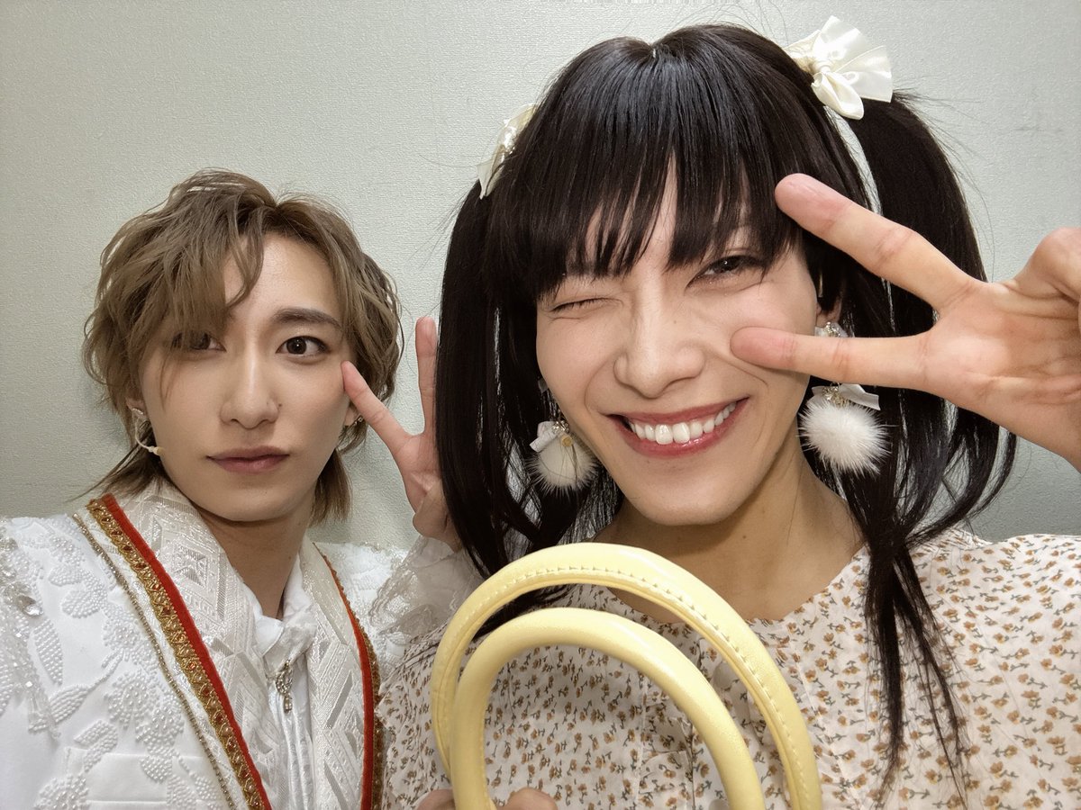 #キャッテリア
みてーーーーー😻✨✨✨✨✨
ベンくんが写真撮ってくれてん🧡🧡🧡🧡🧡
最終営業もよろしくね💖