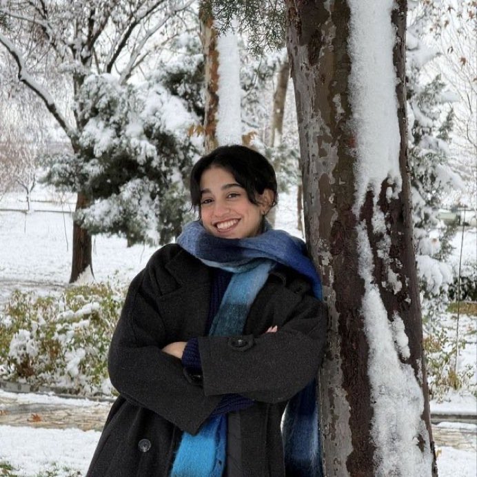 AzatAlsalim's tweet photo. Iranian girl, Arefeh Beigi, 20, was murdered by lslamic regime in Iran ! https://t.co/pg0MtWKUmE