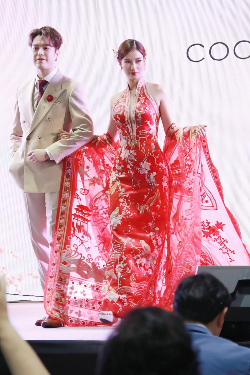 Wannarot_OFC's tweet photo. วิว-แม็ค ในงาน Thailand Weddinglist 2026❤️❤️ #villwannarot #วิววรรณรท
#thaidrama #teamvill
#ONE31 #ช่องวัน31
#one31thailand
#วิว #วรรณรท
#thaiactress #series #drama https://t.co/0toYNbRcHN