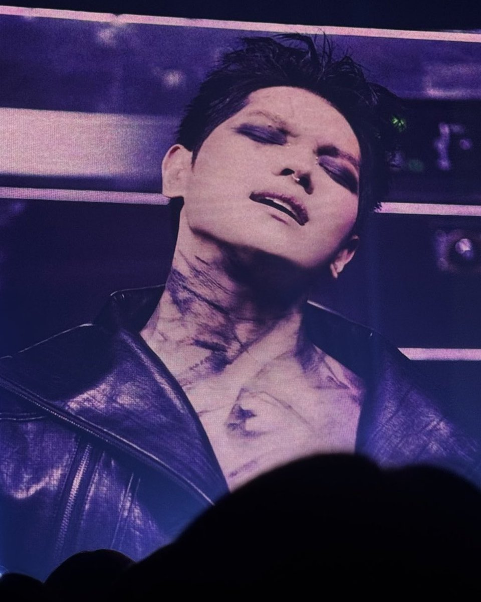 uzermp4's tweet image. taeyong in the 404 euphoria vcr