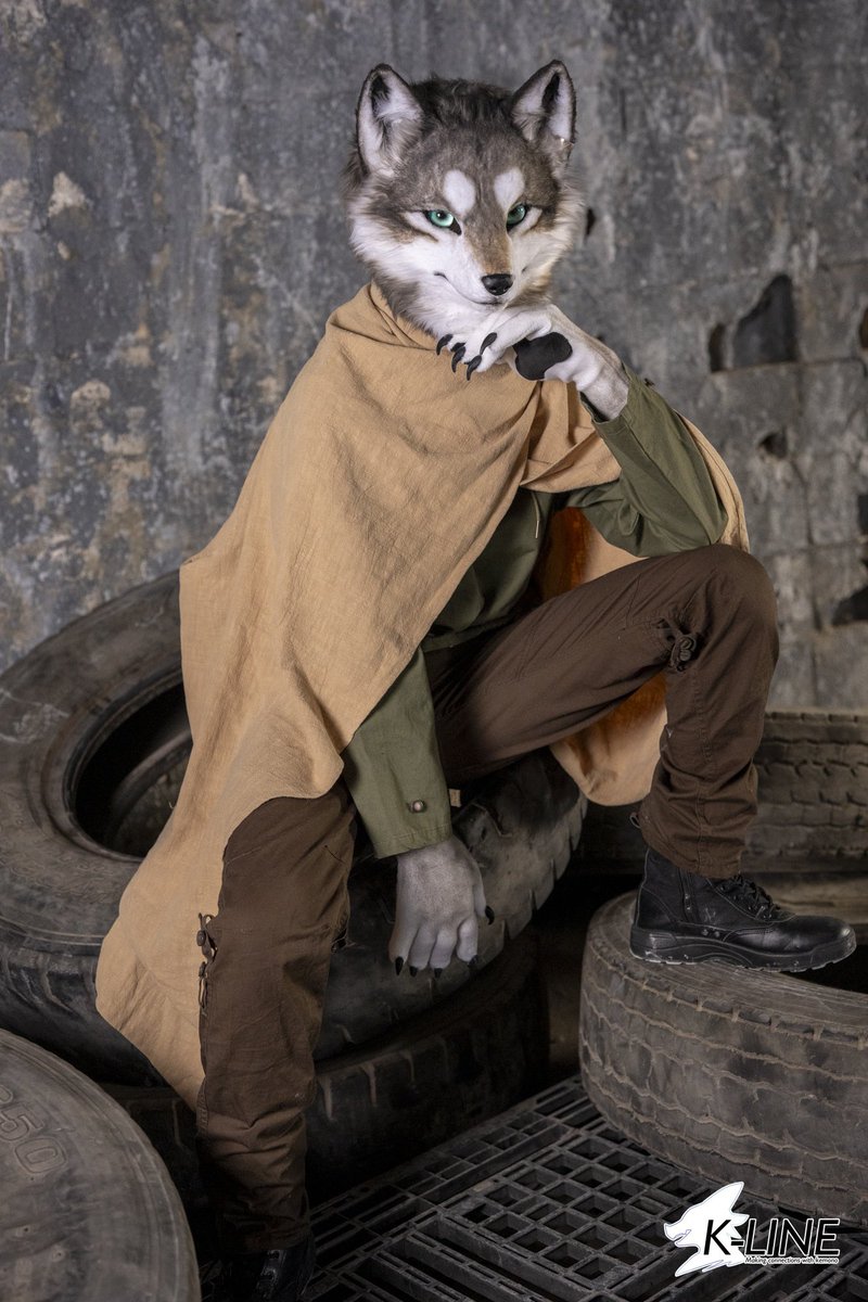 reisende_wolf's tweet image. 旅人狼のライゼンです。
この世界を巡る旅に出ます。
よろしくお願いします！

#FursuitEveryday