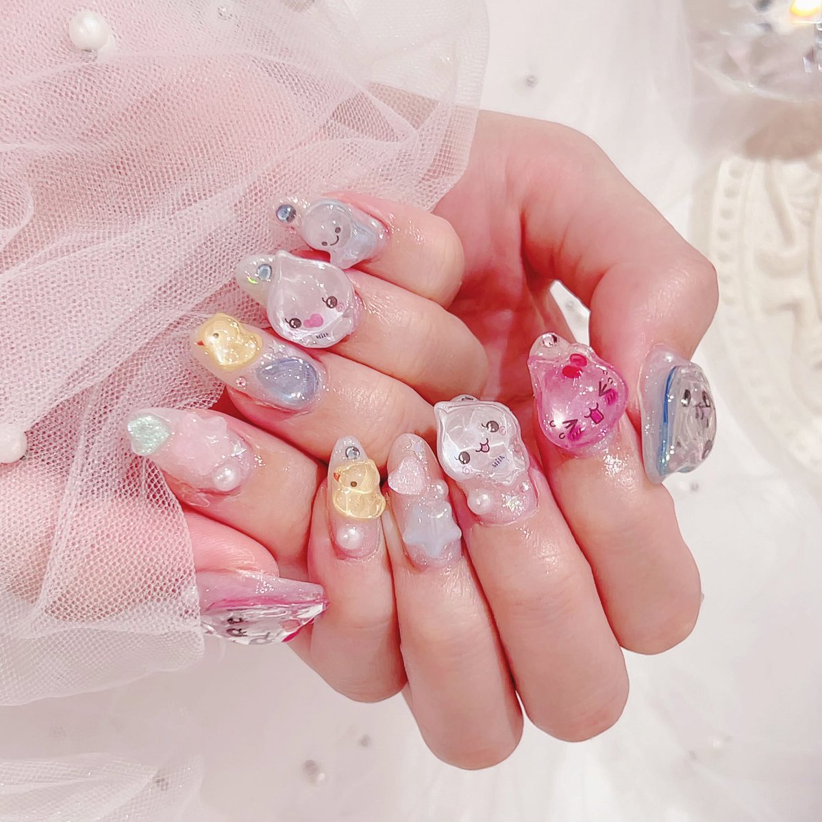 いまや貴重なうるうるボンドロ 交換する相手いなくてボンドロネイル💅🩷ྀི